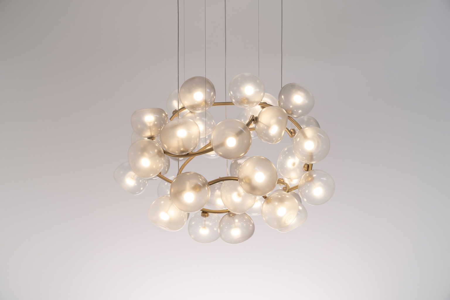 STUDIOTWENTYSEVEN • MAEHWA CHANDELIER SPHERE BY GIOPATO & COOMBES