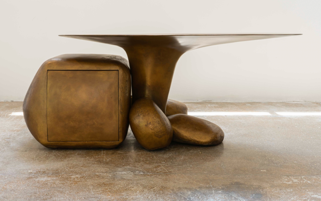 STUDIOTWENTYSEVEN • INFINITY DESK 01 BY EVA SZUMILAS