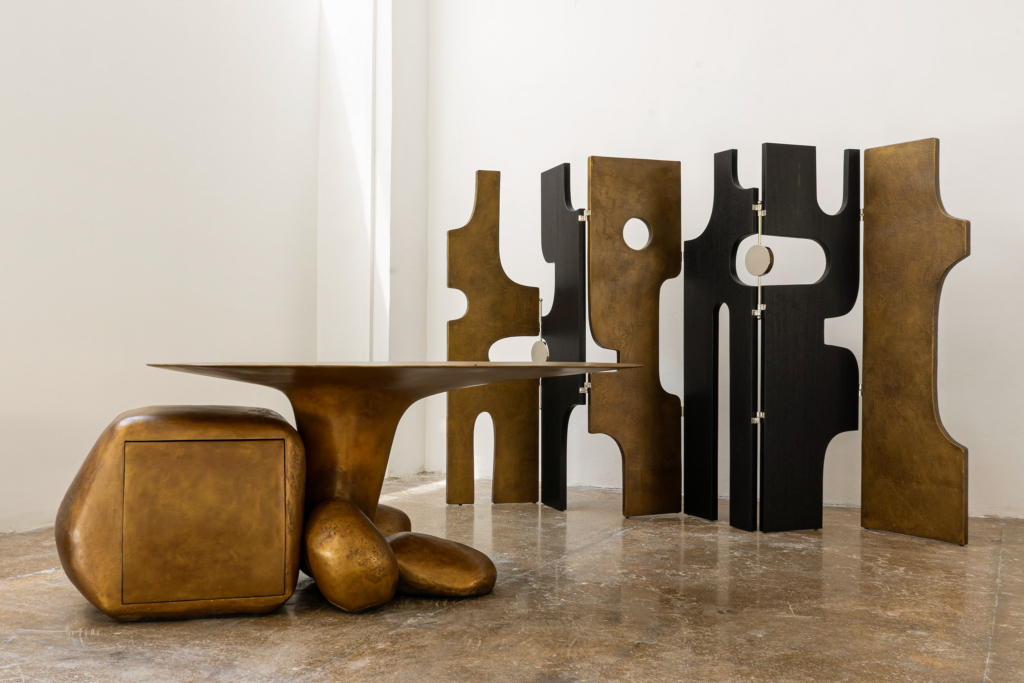 STUDIOTWENTYSEVEN • INFINITY DESK 01 BY EVA SZUMILAS